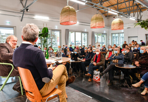 Conference et dedicace de Matias Enard a l?ilot sauvage